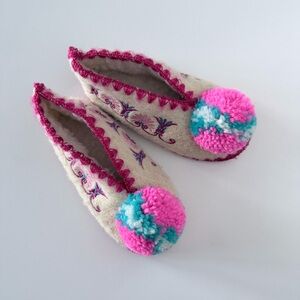 Minas Woollen Handmade Kids Slippers Size 11